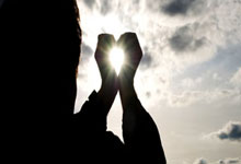 泰达逆袭：天津泰达队在比赛中取得胜利，实现了反击