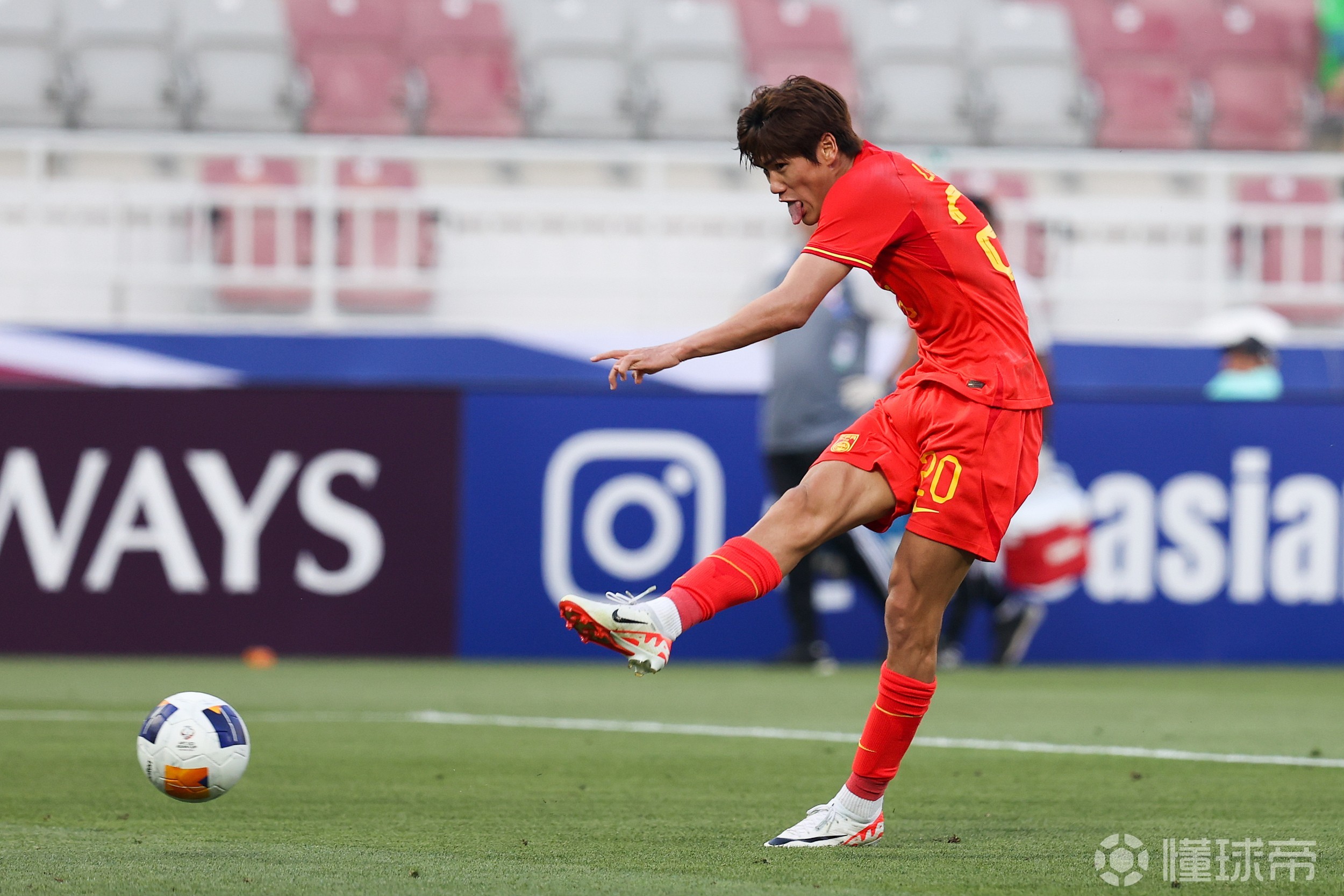 半岛体育-国足东亚杯23人预测：年轻球员为主，多位置是新人，王的简单介绍