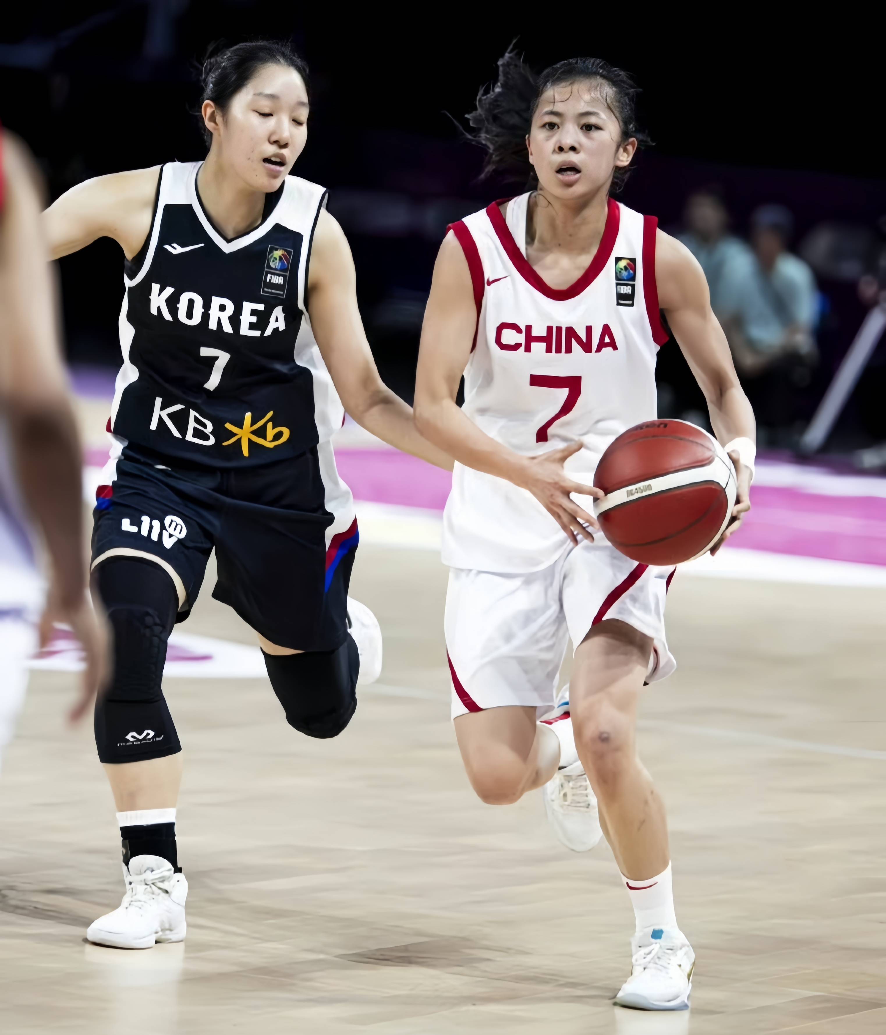 半岛体育-曝中国女篮让张子宇战亚洲杯放弃U19世界杯(中国女篮张子宇打球视频)