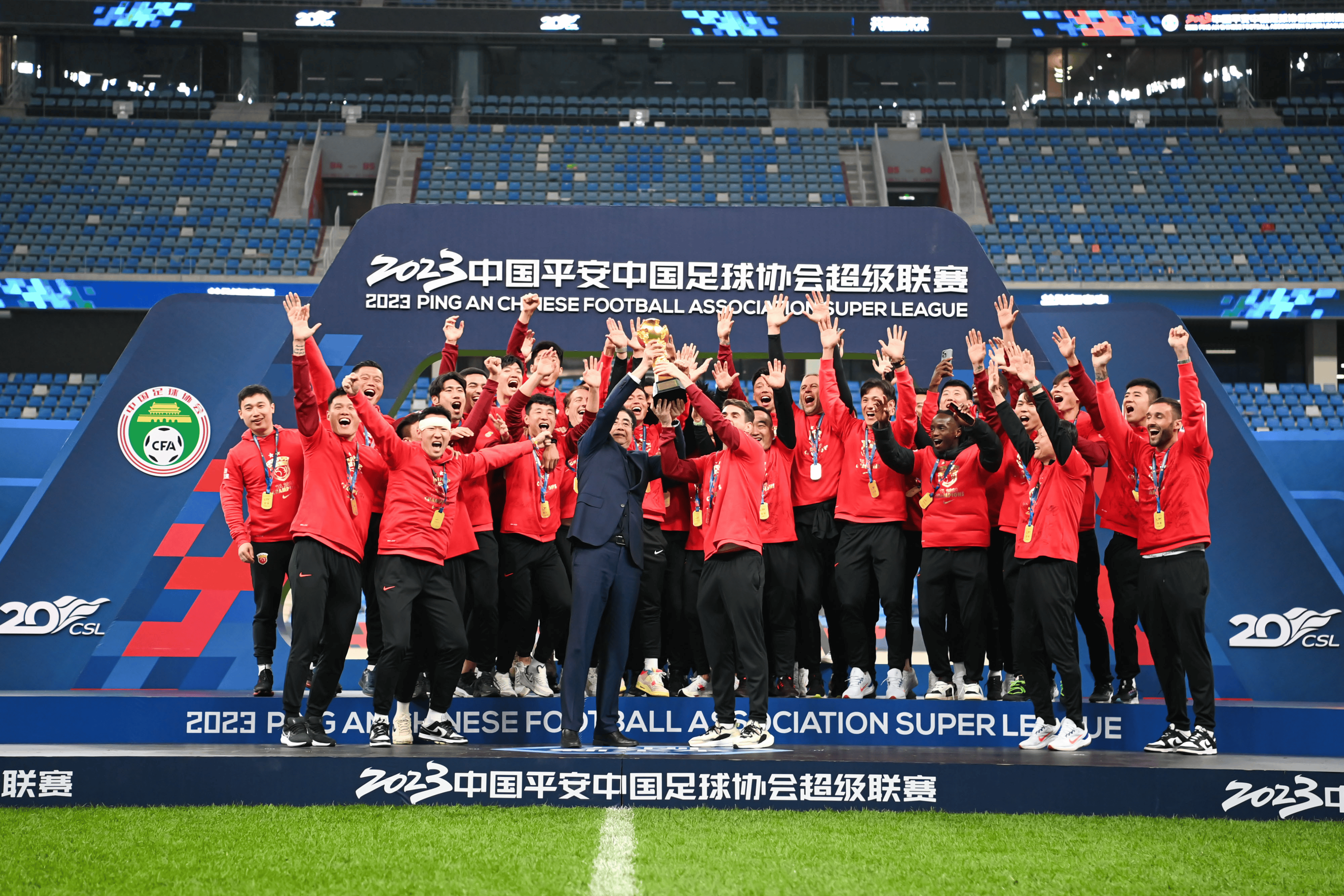 3-2！足协杯上海海港卫冕失败，没有中锋上海申花学阿森纳的简单介绍